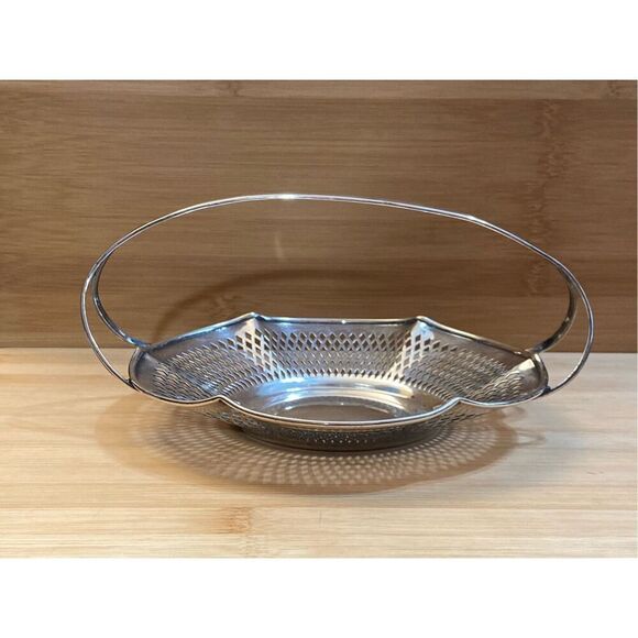 Vintage L.B. Smith Co Boston Silver Plate Small Serving Platter Tray with Handle - Picture 1 of 16